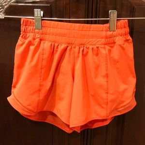 Lululemon Hotty Hot Short *Long 4”